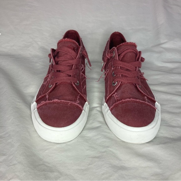 Blowfish Maroon Canvas Sneakers - Picture 4 of 7